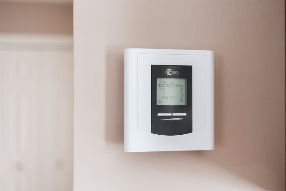 Thermostat connecté mural moderne